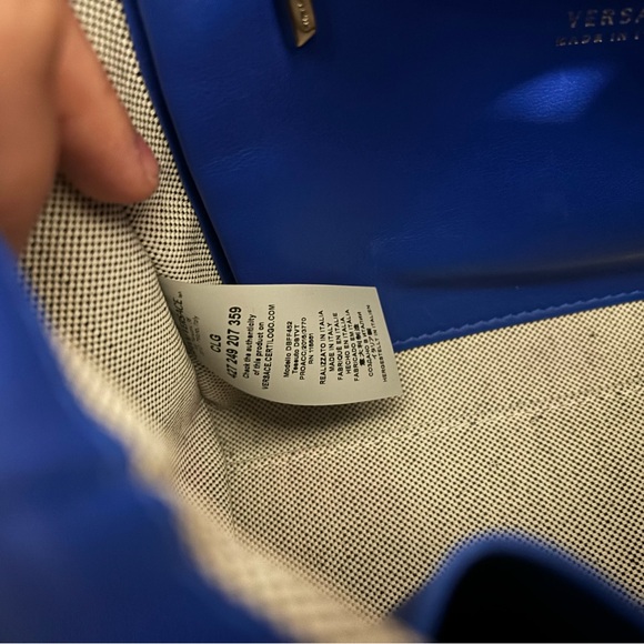 Versace Medusa Shoulder Bag - Picture 2 of 14